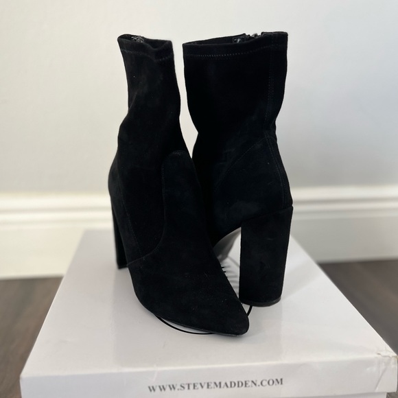 Steve Madden Tony Black Suede Boot - Picture 2 of 3